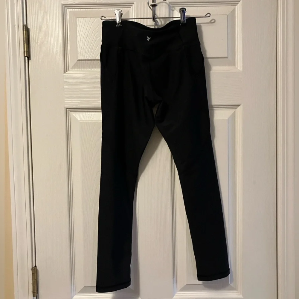 Old Navy Girls black High Rise Powersoft 7/8 leggings, L (10-12)